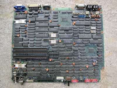 古いPC-98のマザーボードで鉄を除去したもの