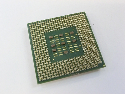 CPUの裏面